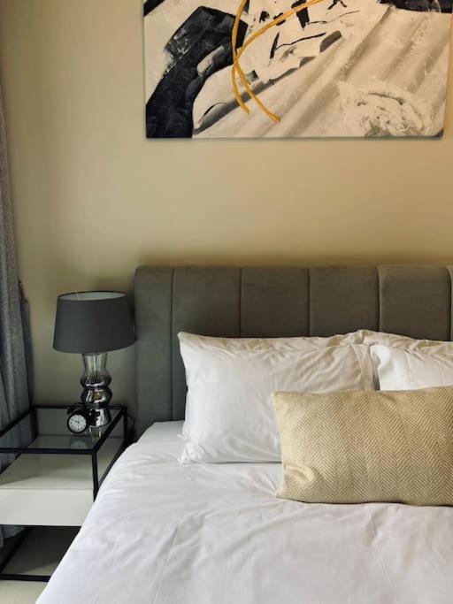 Vera Residences By Damac I 1Br Luxury Aparthotel Dubai Esterno foto