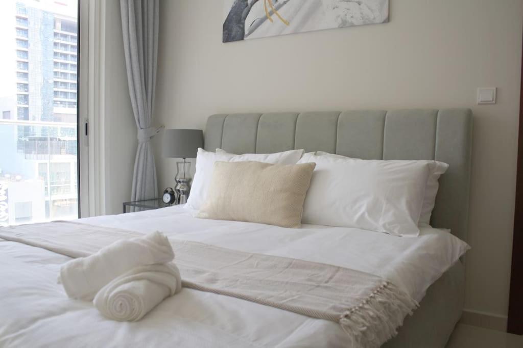 Vera Residences By Damac I 1Br Luxury Aparthotel Dubai Esterno foto